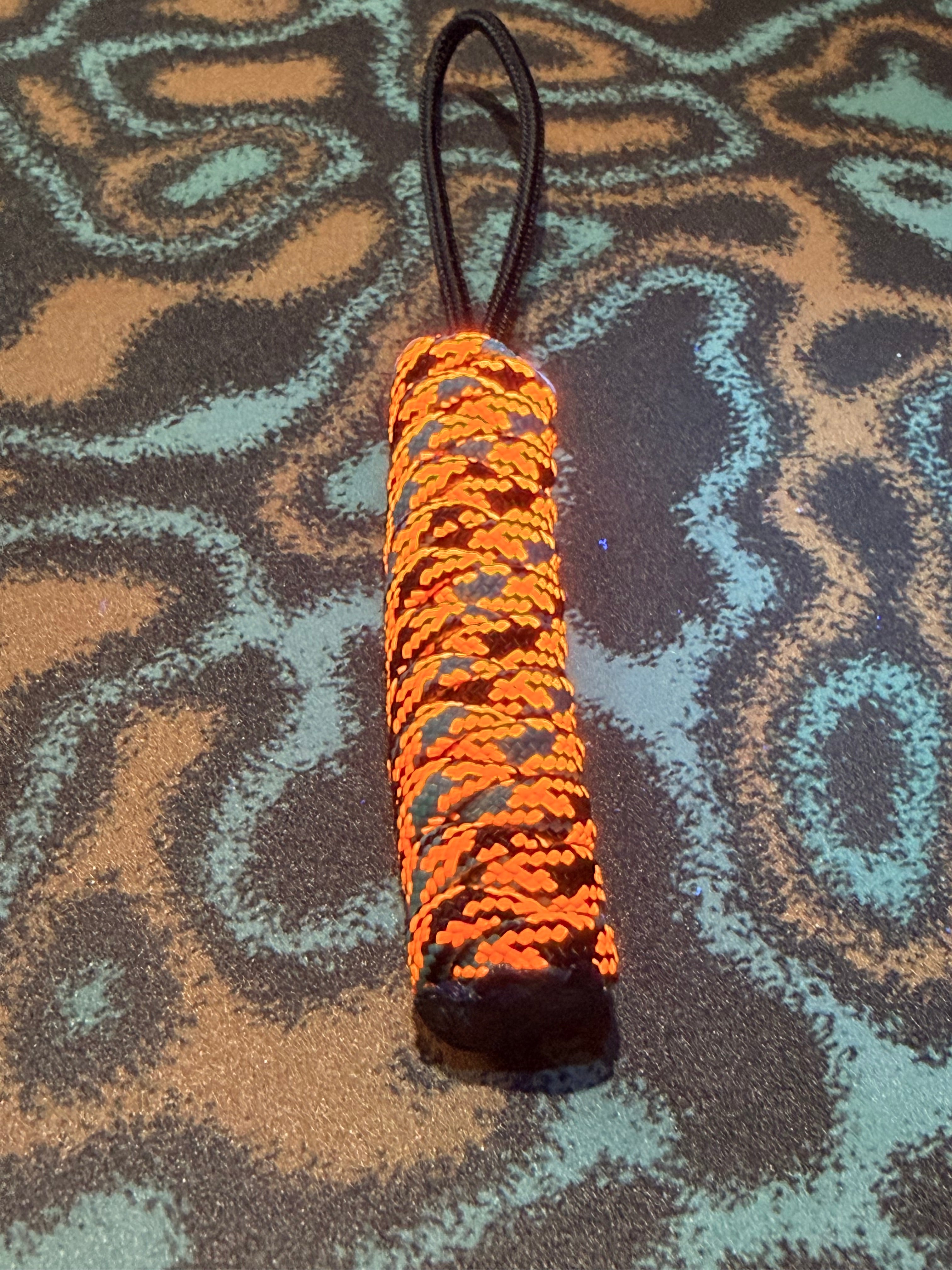 Shipwreck colorway knife lanyard