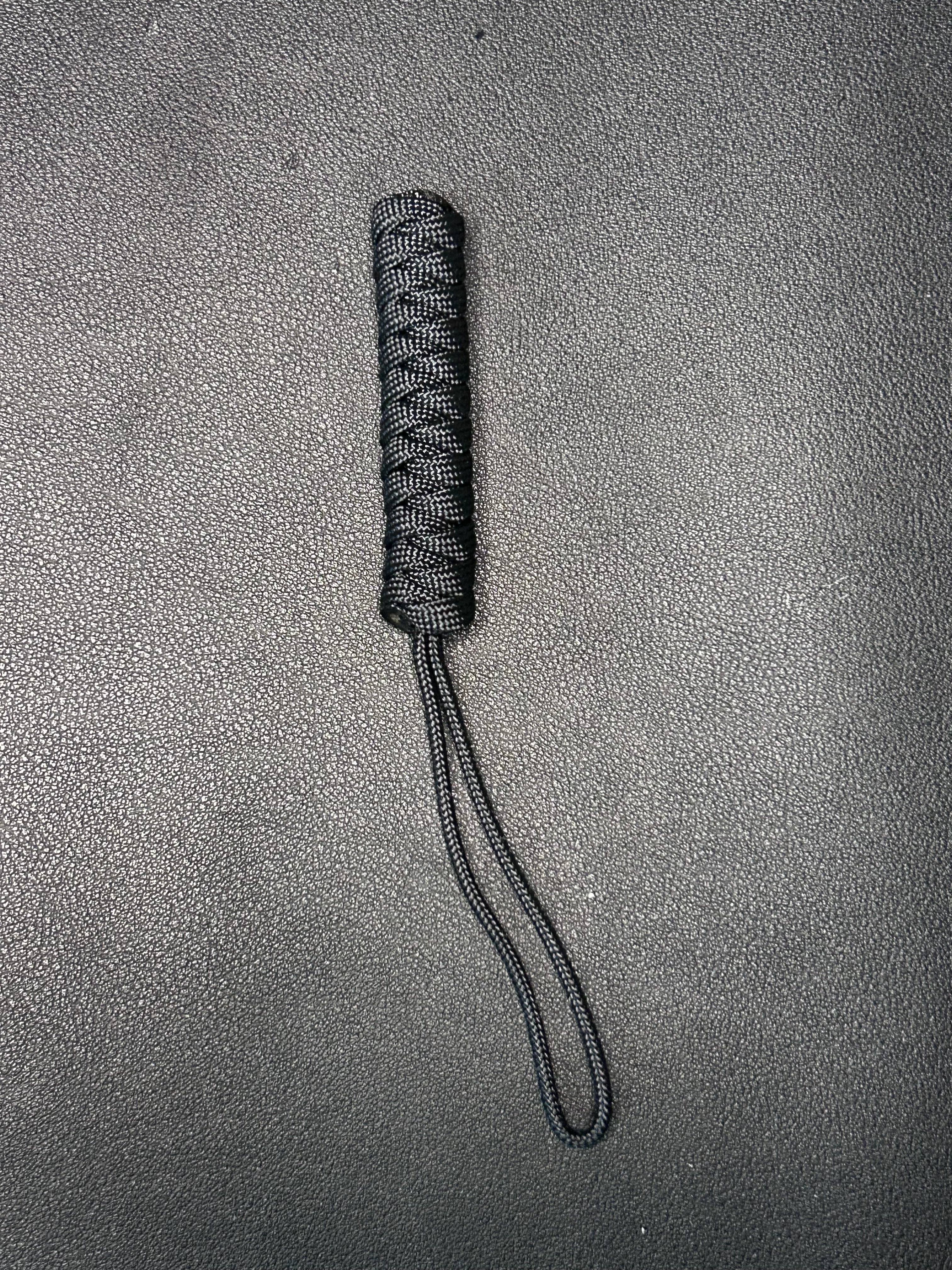 ‘Stud’ knife lanyard