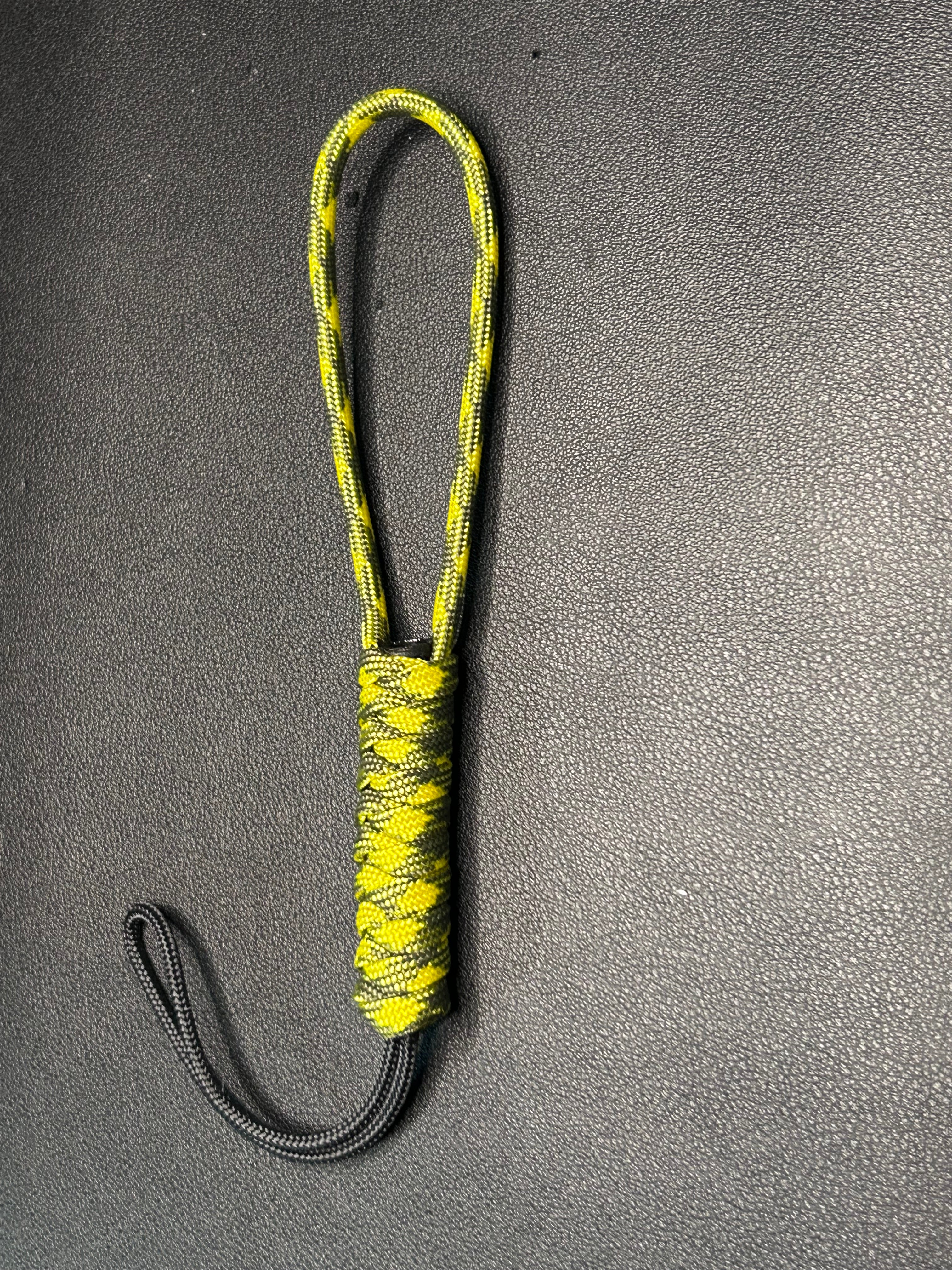 Frozen State Cords official colorway knife lanyard