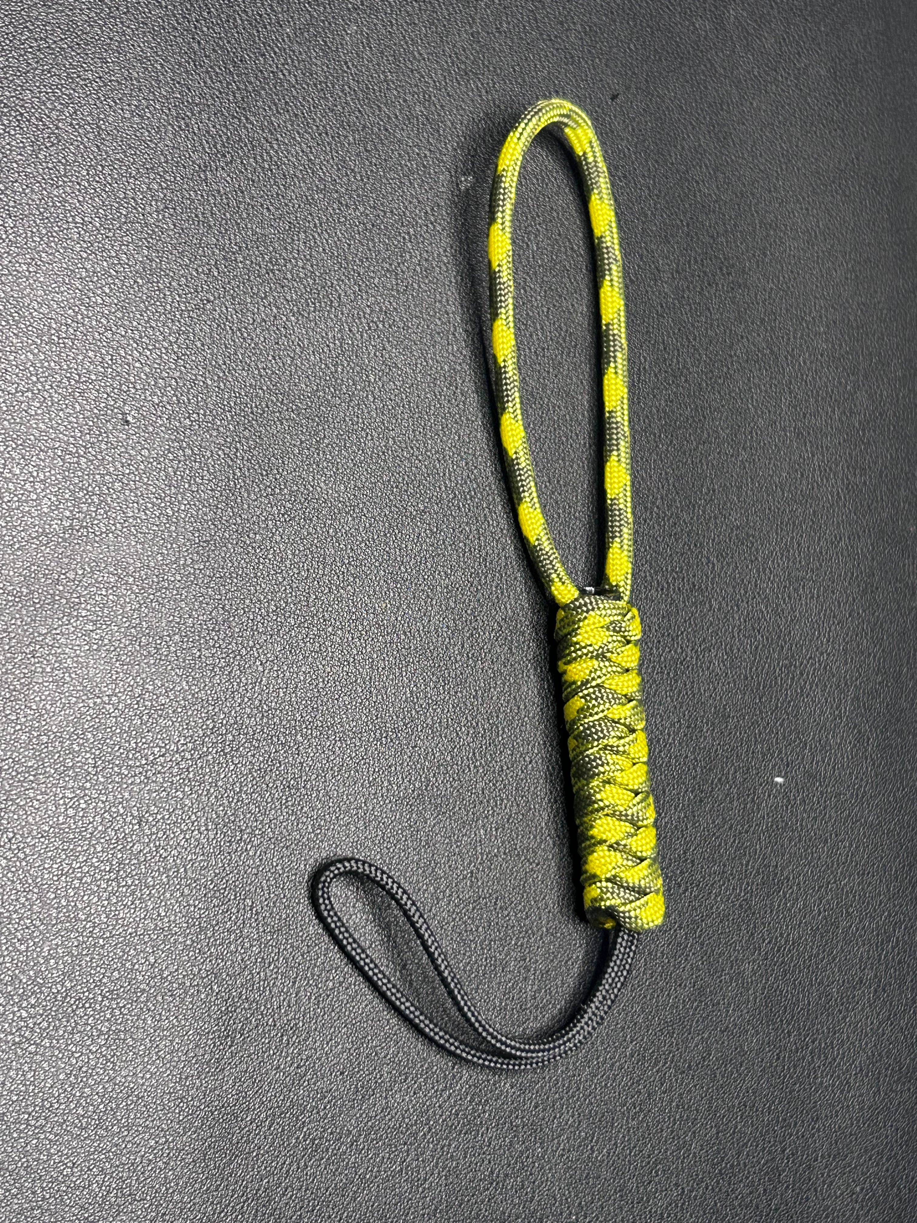 Frozen State Cords official colorway knife lanyard