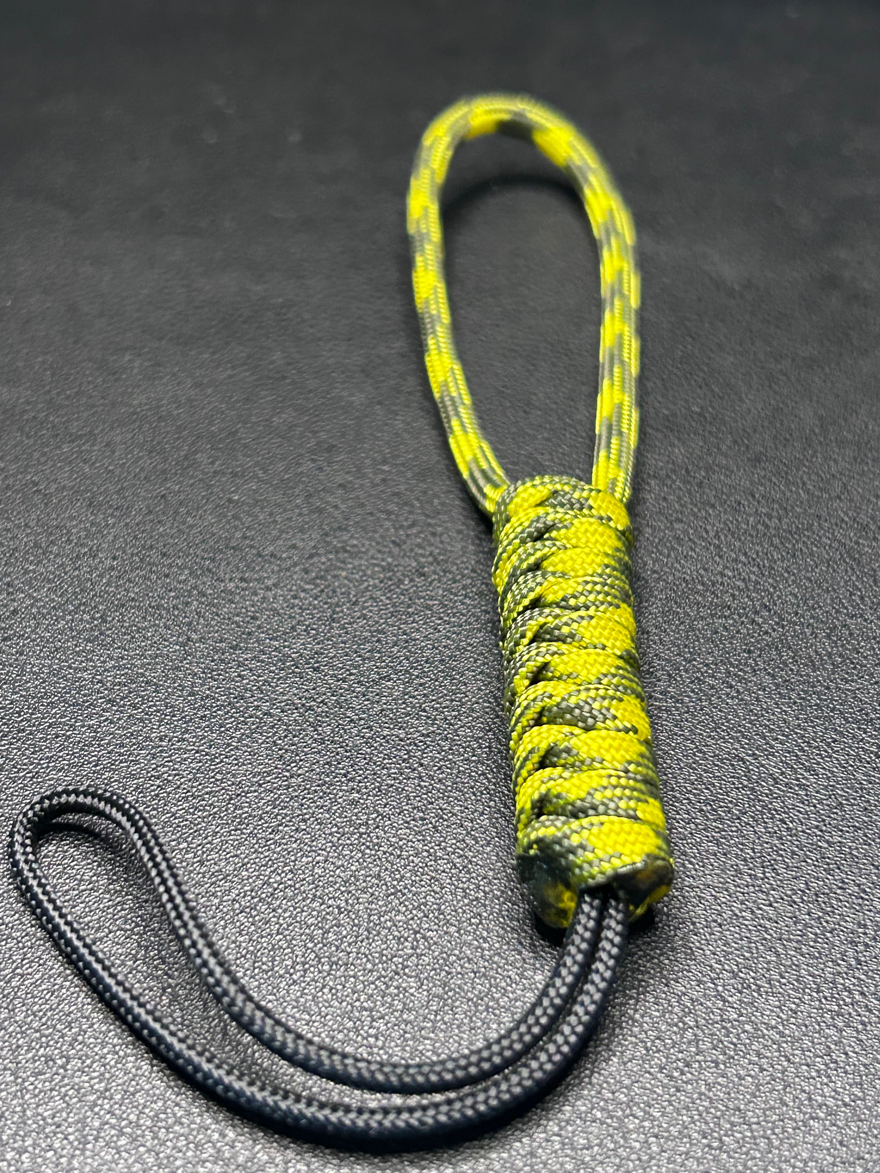 Frozen State Cords official colorway knife lanyard