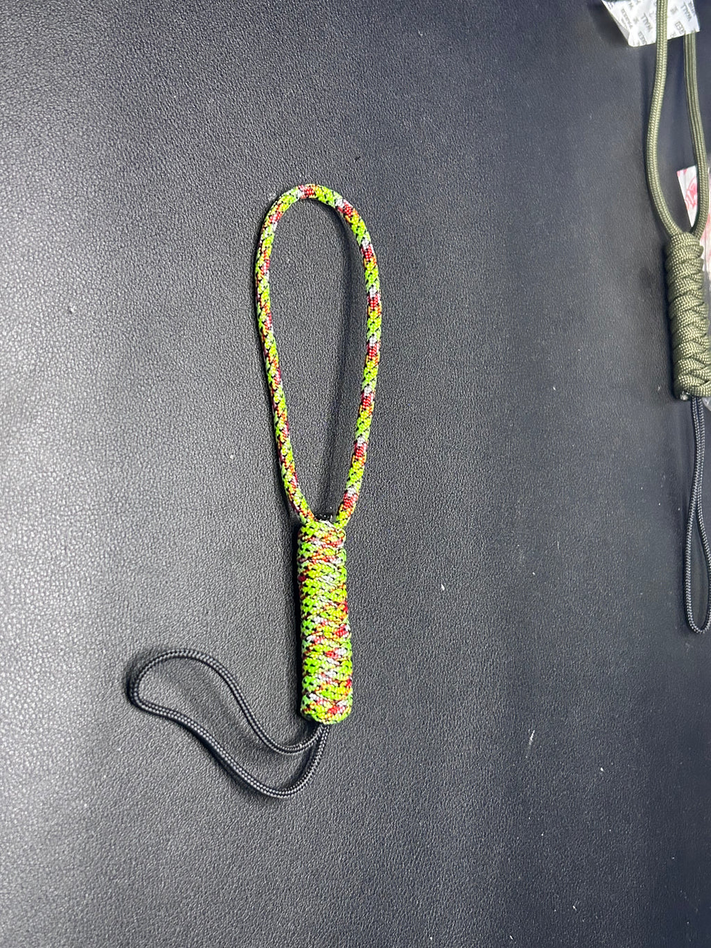 Knife lanyard
