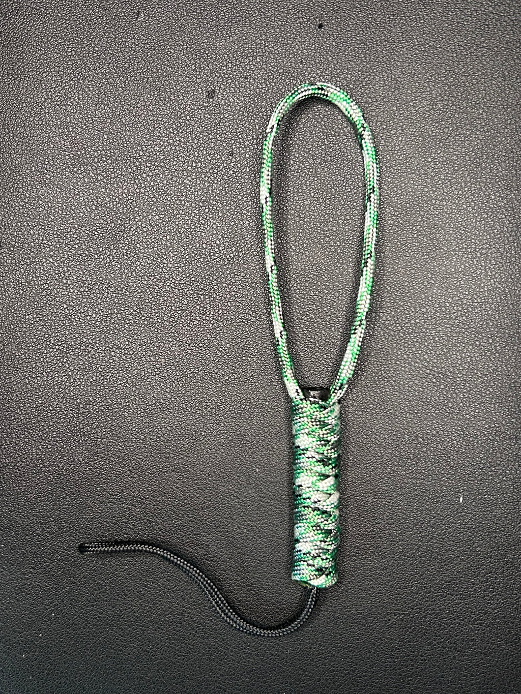 Knife lanyard